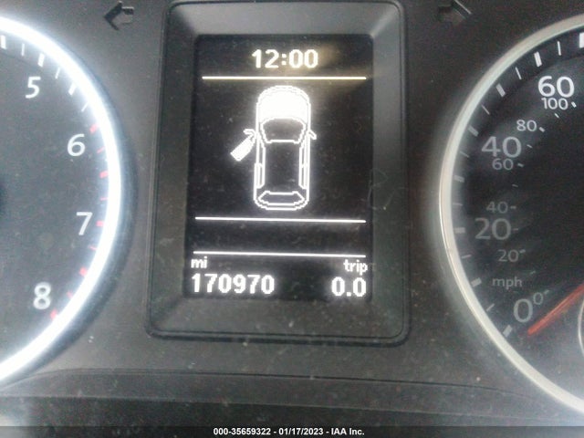 WVGAV3AX9EW021853 Volkswagen Tiguan R-line