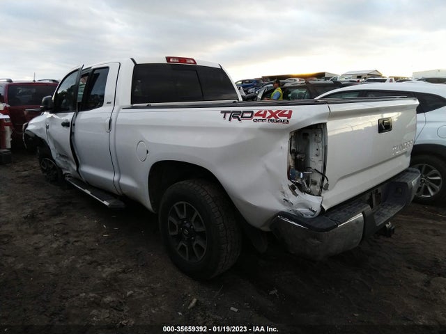 2015 Toyota Tundra, VIN: 5TFUW5F17FX480695
