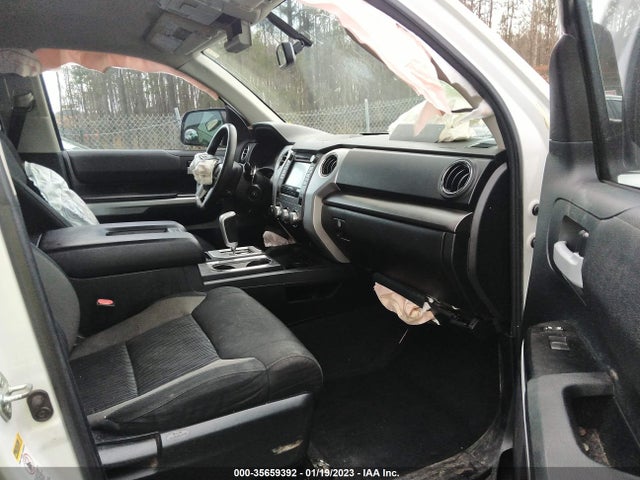 2015 Toyota Tundra, VIN: 5TFUW5F17FX480695