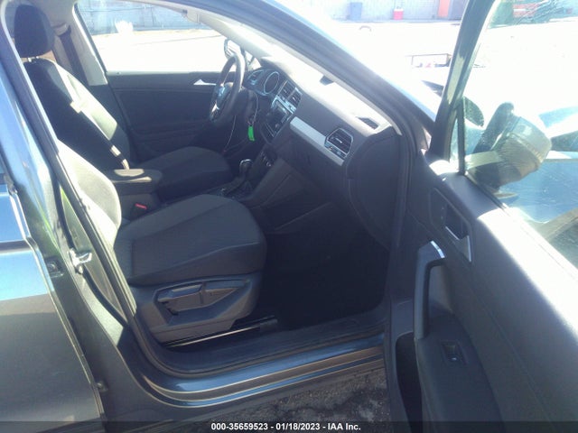 3VV1B7AX0KM138657 Volkswagen TIGUAN S