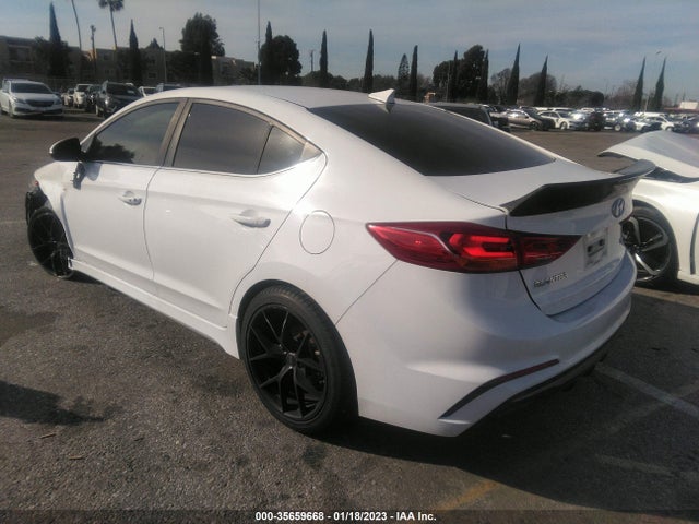 2018 HYUNDAI ELANTRA SPORT VIN: KMHD04LB9JU627582