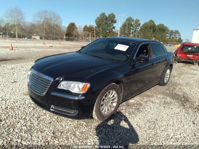 Chrysler 300 2014 2C3CCAAG0EH214239 Image 2