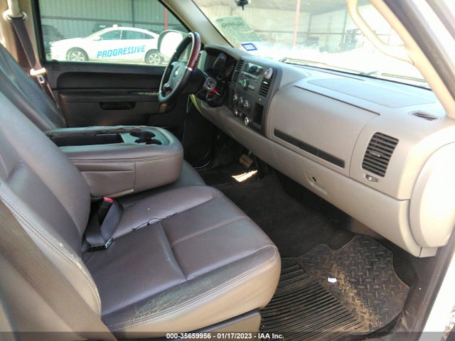 2011 CHEVROLET SILVERADO 1500 LS VIN: 3GCPCREA5BG299897