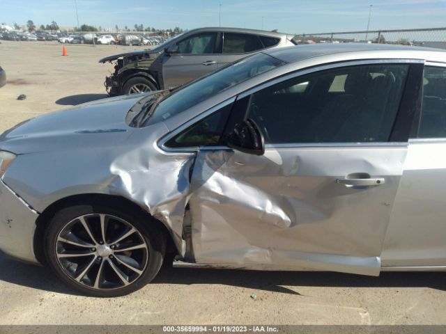 1G4PR5SKXH4120792 Buick Verano Sport Touring