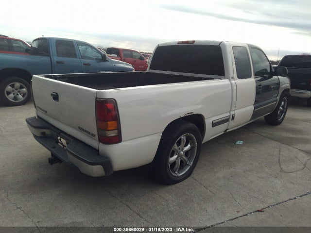 2001 CHEVROLET SILVERADO 1500 LS VIN: 2GCEC19T311102298