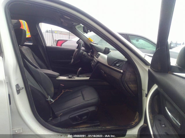 BMW 3 Series 320i 2014 WBA3B1C51EK134559 Image 5
