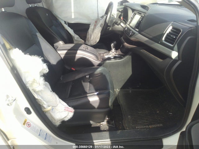 2015 Toyota Highlander, VIN: 5TDJKRFH2FS088751