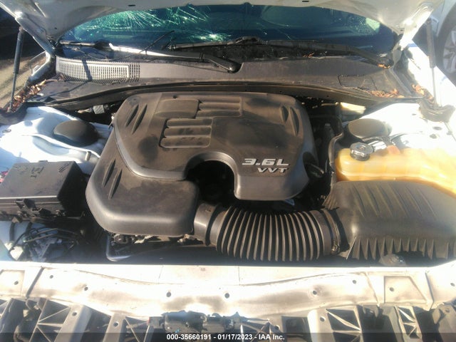2C3CCAEG8FH792231 Chrysler 300 300c