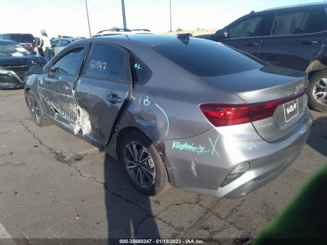 3KPF24AD0NE462330 KIA Forte Lxs