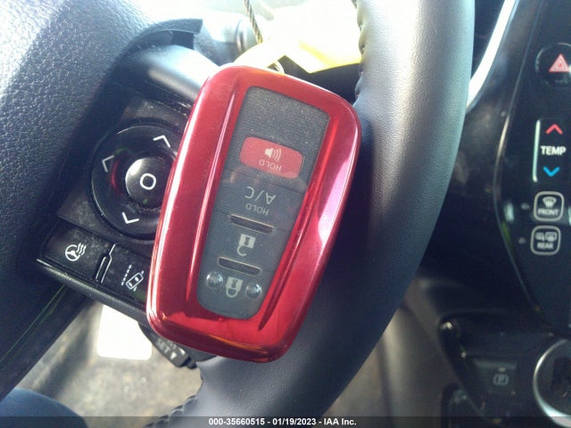2022 Toyota Prius, VIN: JTDKAMFP8N3207064