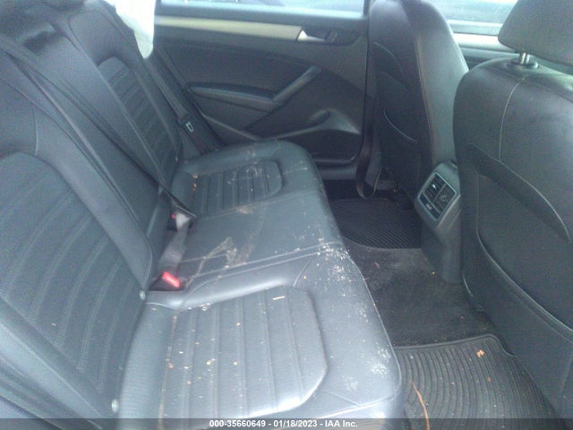 1VWBS7A36FC116280 Volkswagen Passat 1.8t Se W/sunroof & Nav