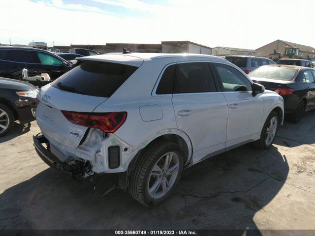 WA1EECF39N1050045 Audi Q3 S Line Premium Plus