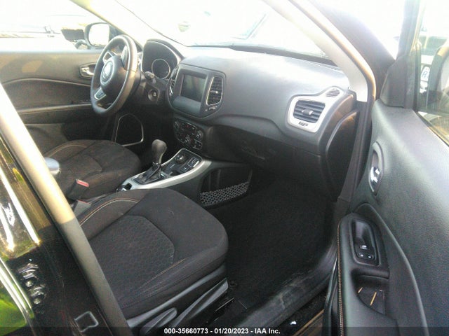 2020 Jeep Compass, VIN: 3C4NJDAB7LT168543