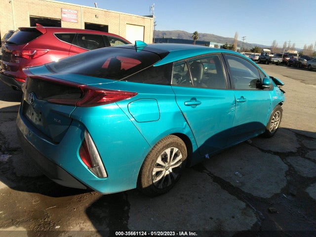 2022 Toyota Prius, VIN: JTDKAMFP1N3200179