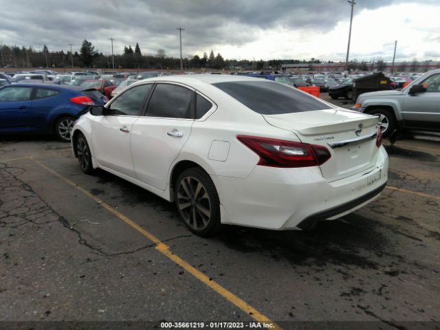 1N4AL3AP8HC129404 Nissan Altima 2.5 Sr