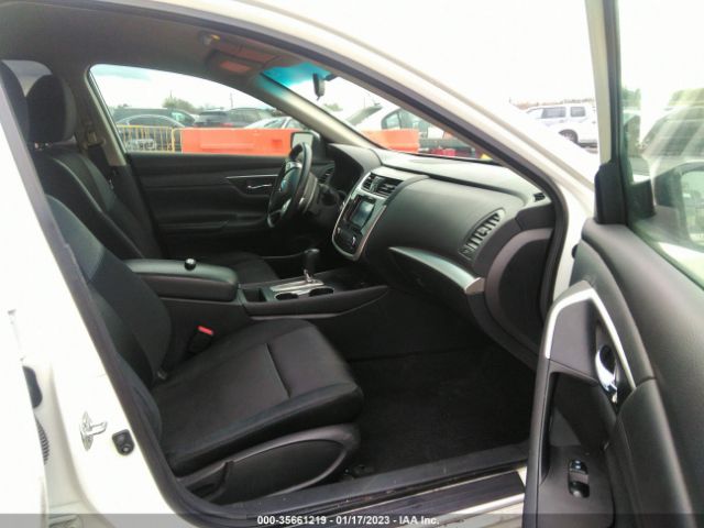 1N4AL3AP8HC129404 Nissan Altima 2.5 Sr