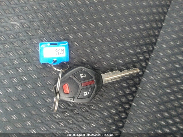 JA4AZ3A38GZ031761 Mitsubishi Outlander Se/sel/es