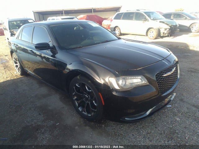 2015 Chrysler 300, VIN: 2C3CCABG5FH842717