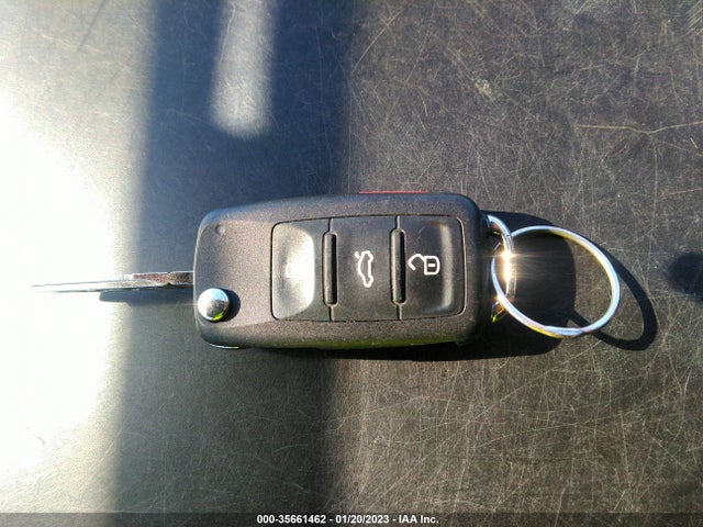 2016 Volkswagen Beetle, VIN: 3VWF17AT4GM633467