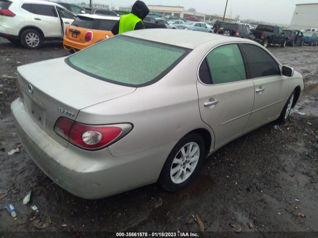 Lexus ES 300 2003 JTHBF30G930113518 Image 4