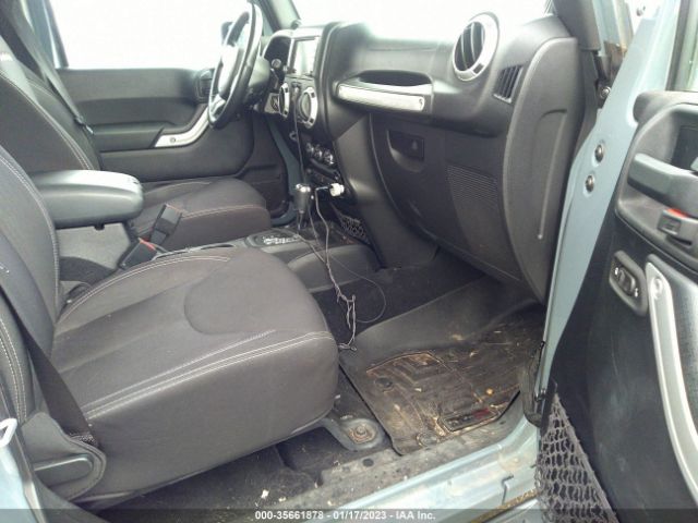 1C4HJWEG8EL145138 Jeep Wrangler Unlimited Sahara