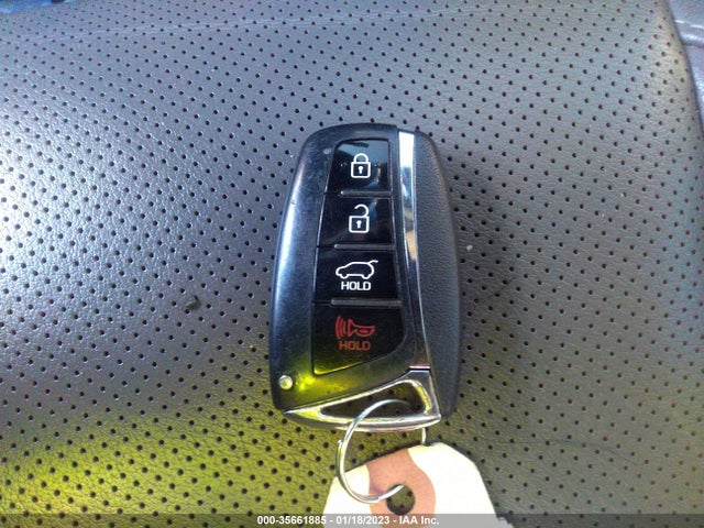 2017 Hyundai Santa Fe, VIN: KM8SNDHFXHU208459