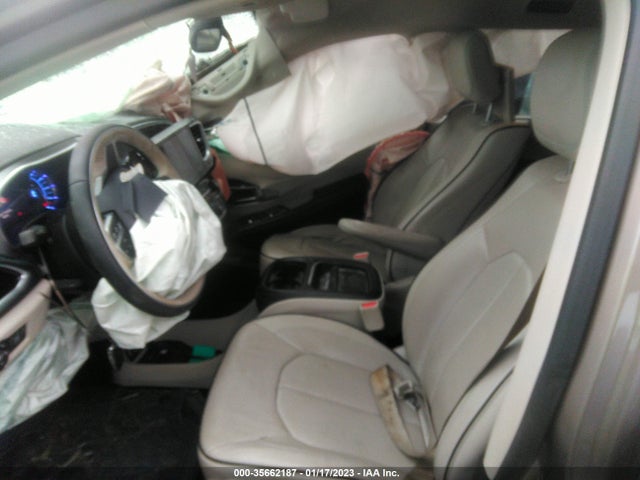 2017 Chrysler Pacifica Hybrid, VIN: 2C4RC1N76HR686105