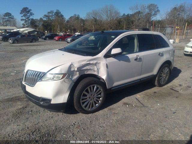 Lincoln MKX 2011 2LMDJ6JK2BBJ33197 Image 2