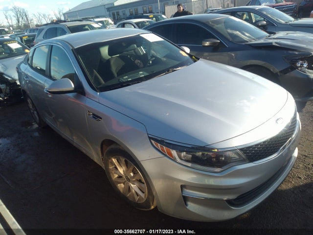 2018 Kia Optima, VIN: 5XXGT4L30JG271109