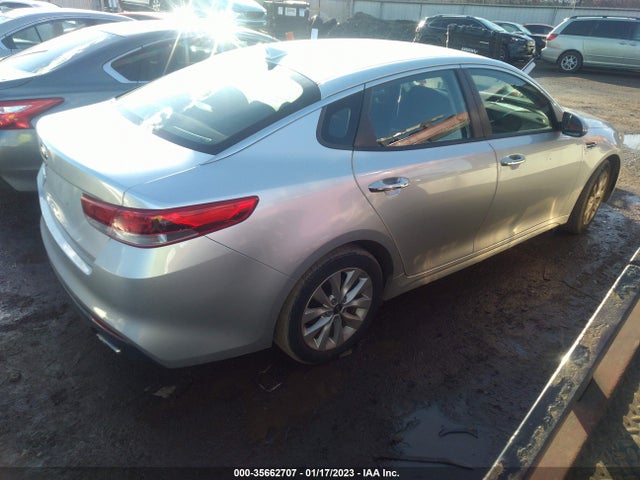 2018 Kia Optima, VIN: 5XXGT4L30JG271109