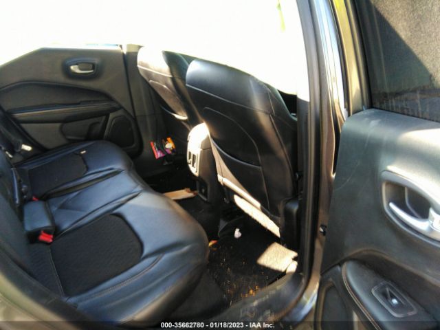 3C4NJCBB5JT124756 Jeep Compass Latitude