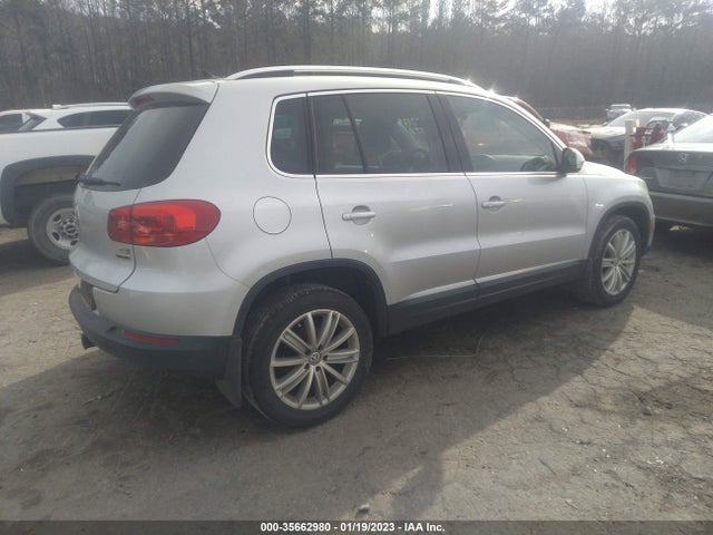 2016 Volkswagen Tiguan, VIN: WVGBV7AX0GW540014