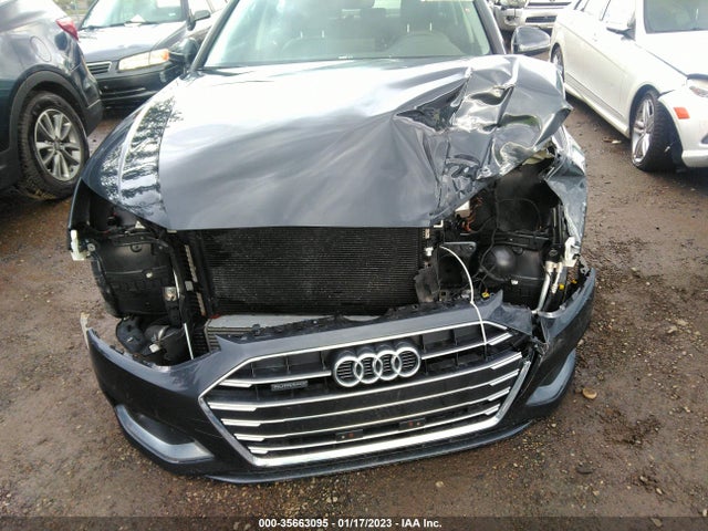 2022 Audi A4, VIN: WAUABAF43NN000239
