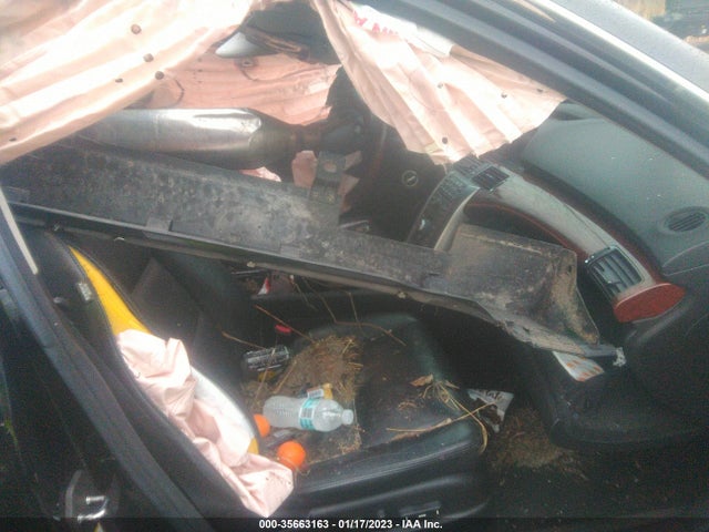 JH4KB2F68AC002507 Acura Rl Tech Pkg/tech/cmbs