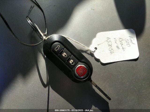 3C3CFFBRXFT653056 Fiat 500 SPORT