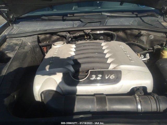 2004 PORSCHE CAYENNE VIN: WP1AA29P44LA20686