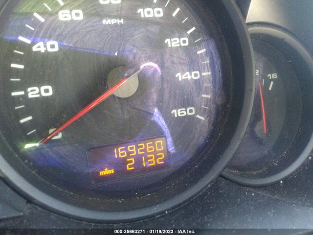 2004 PORSCHE CAYENNE VIN: WP1AA29P44LA20686