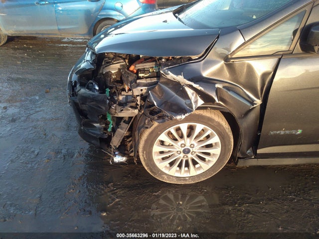 2018 Ford C-Max, VIN: 1FADP5AU8JL104642