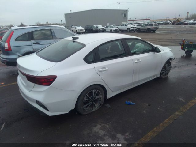 3KPF24AD3PE505982 KIA Forte Lxs