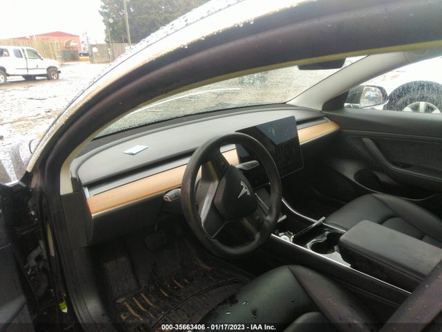 5YJ3E1EA5LF739179 Tesla Model 3 Standard Range