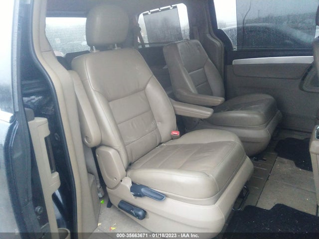 Volkswagen ROUTAN SEL 2011 2V4RW5DG2BR670013 Image 9