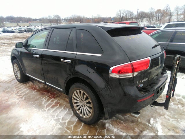 Lincoln MKX 2011 2LMDJ8JK2BBJ22907 Image 3
