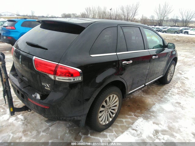 Lincoln MKX 2011 2LMDJ8JK2BBJ22907 Image 4