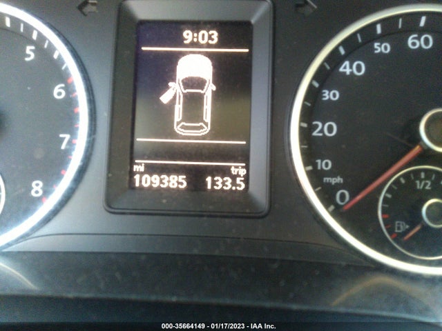 2013 VOLKSWAGEN TIGUAN SE W/SUNROOF & NAV VIN: WVGAV7AX8DW557618
