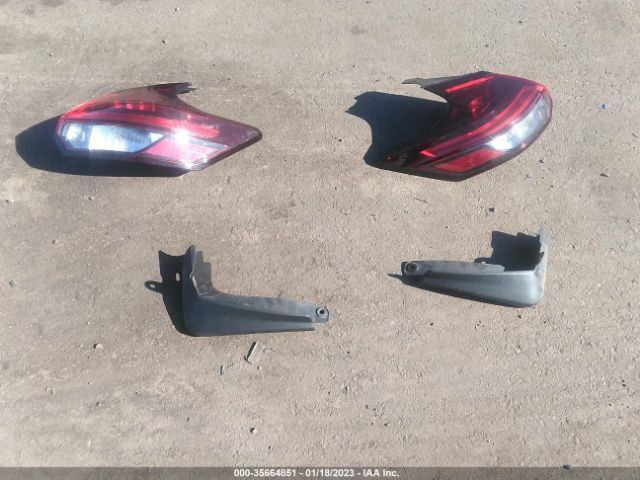 3N1CP5DV0NL528985 Nissan KICKS SR