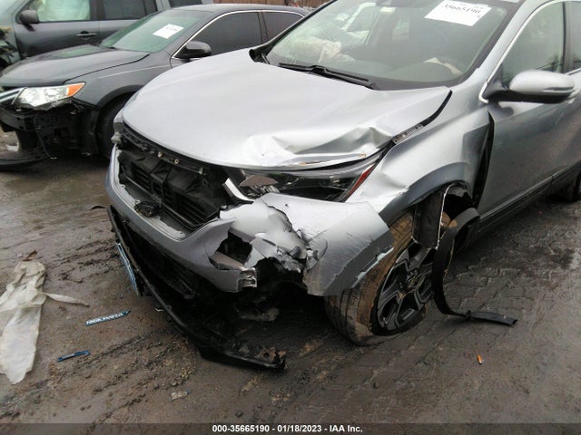 2018 Honda CR-V, VIN: 7FARW2H51JE037826
