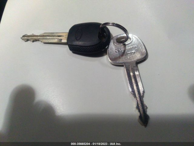 KNDJF723187490874 KIA Sportage Ex