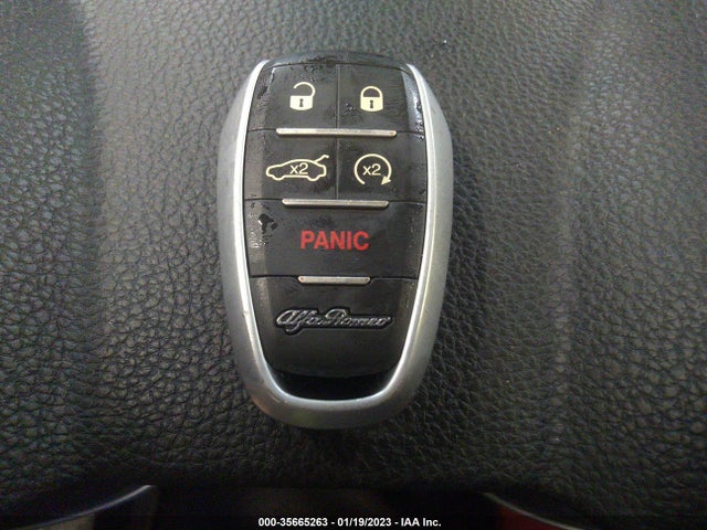 ZASPAKBN3K7C52407 Alfa Romeo STELVIO TI