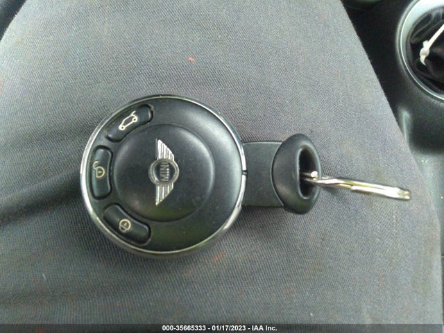 Mini COOPER CONVERTIBLE 2013 WMWZP3C58DT297208 Image 3