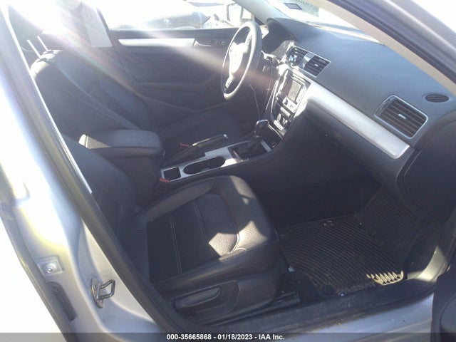 1VWBP7A36DC092058 Volkswagen Passat Se W/sunroof & Nav